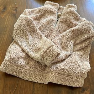 Beige Sherpa pullover